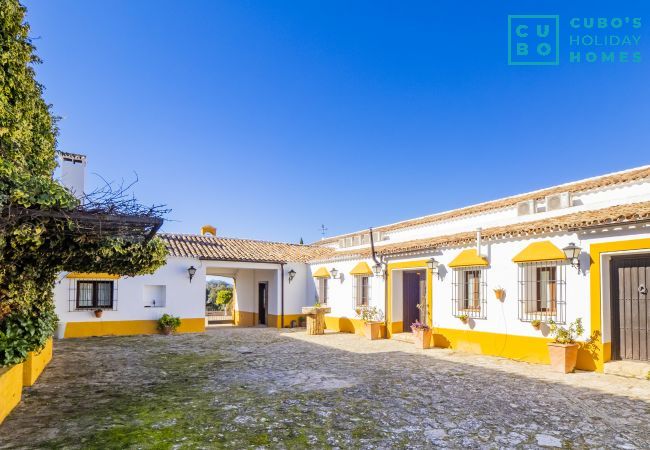 Cottage in Alcalá del Valle - Cubo's Casa Rural Hacienda El Baldio