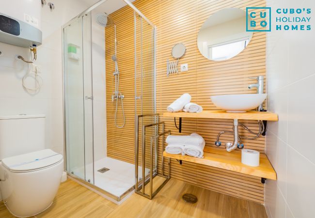 Rent by room in Torre de Benagalbon - Cubo's Hostal William's Sunny 2 with Breakfast Rent by room in Torre de Benagalbon - Cubo's Hostal William's Sunny 2 with Breakfast