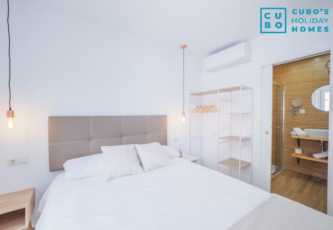 Rent by room in Torre de Benagalbon - Cubo's Hostal William's Sunny 3 with Breakfast Rent by room in Torre de Benagalbon - Cubo's Hostal William's Sunny 3 with Breakfast