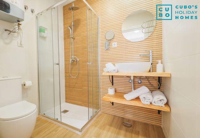 Rent by room in Torre de Benagalbon - Cubo's Hostal William's Sunny 3 with Breakfast Rent by room in Torre de Benagalbon - Cubo's Hostal William's Sunny 3 with Breakfast