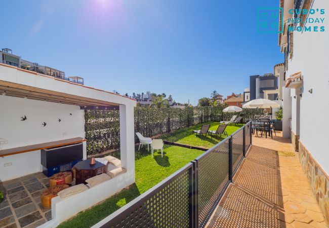 Rent by room in Torre de Benagalbon - Cubo's Hostal William's Sunny 3 with Breakfast Rent by room in Torre de Benagalbon - Cubo's Hostal William's Sunny 3 with Breakfast