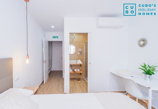 Rent by room in Torre de Benagalbon - Cubo's Hostal William's Sunny 4 with Breakfast Rent by room in Torre de Benagalbon - Cubo's Hostal William's Sunny 4 with Breakfast