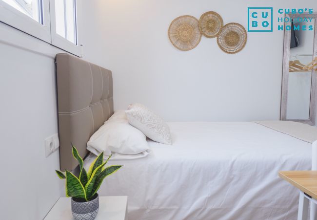 Rent by room in Torre de Benagalbon - Cubo's Hostal William's Sunny 5 with Breakfast Rent by room in Torre de Benagalbon - Cubo's Hostal William's Sunny 5 with Breakfast