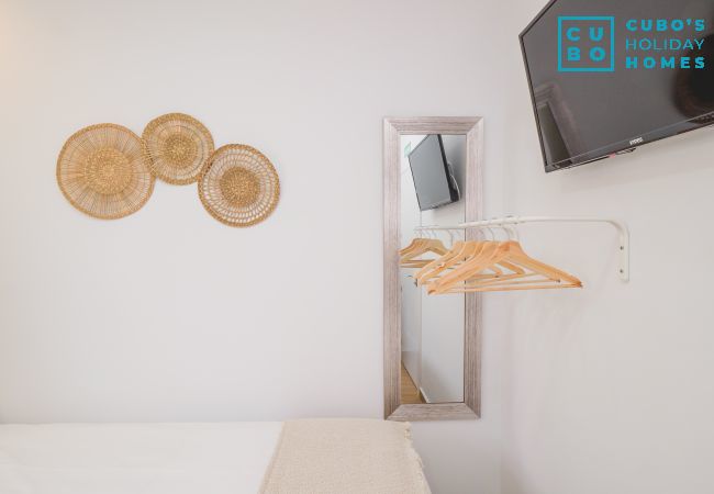 Rent by room in Torre de Benagalbon - Cubo's Hostal William's Sunny 5 with Breakfast Rent by room in Torre de Benagalbon - Cubo's Hostal William's Sunny 5 with Breakfast