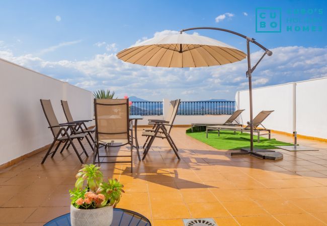 Apartment in Alhaurín el Grande - Cubo's Urban Terrace Country View & Free Parking