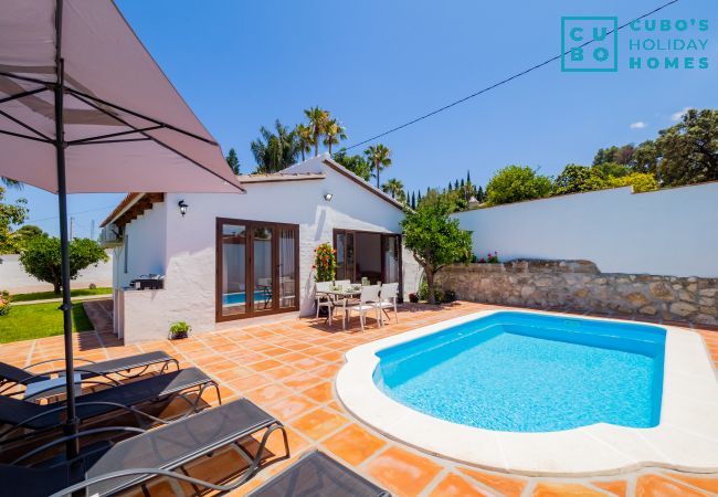 Cottage in Alhaurin de la Torre - Cubo's Finca La Graciosa