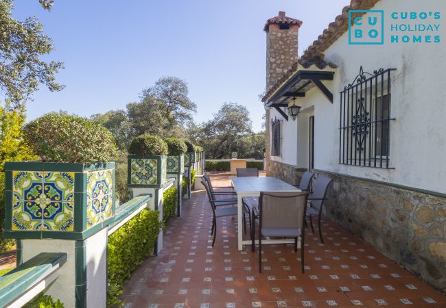 Cottage in Guillena - Cubo's Quinta de los Cisnes & minigolf included Cottage in Guillena - Cubo's Quinta de los Cisnes & minigolf included