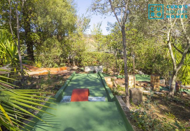 Cottage in Guillena - Cubo's Quinta de los Cisnes & minigolf included