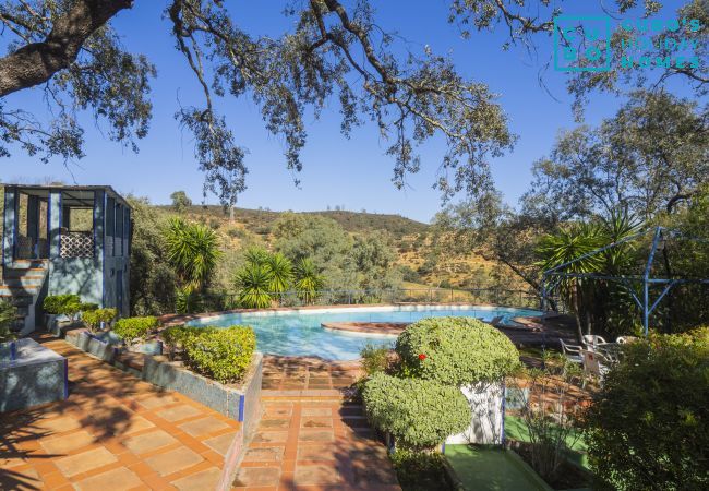 Cottage in Guillena - Cubo's Quinta de los Cisnes & minigolf included Cottage in Guillena - Cubo's Quinta de los Cisnes & minigolf included
