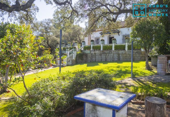 Cottage in Guillena - Cubo's Quinta de los Cisnes & minigolf included Cottage in Guillena - Cubo's Quinta de los Cisnes & minigolf included