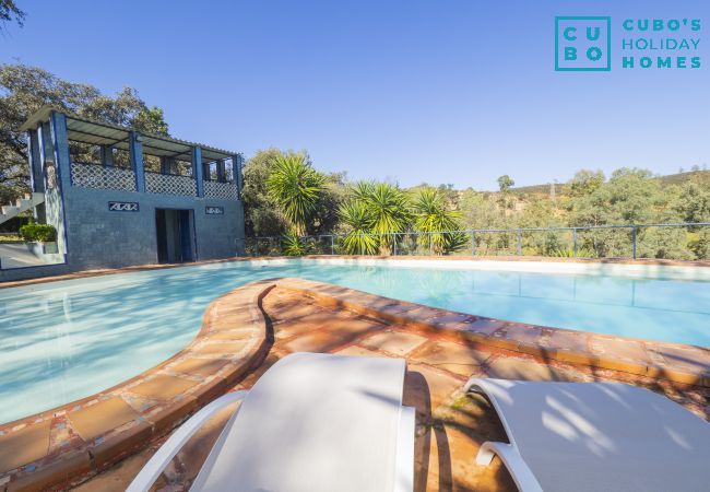 Cottage in Guillena - Cubo's Quinta de los Cisnes & minigolf included Cottage in Guillena - Cubo's Quinta de los Cisnes & minigolf included