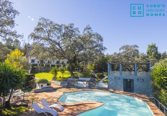 Cottage in Guillena - Cubo's Quinta de los Cisnes & minigolf included Cottage in Guillena - Cubo's Quinta de los Cisnes & minigolf included