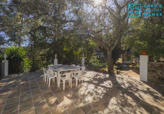 Cottage in Guillena - Cubo's Quinta de los Cisnes & minigolf included Cottage in Guillena - Cubo's Quinta de los Cisnes & minigolf included