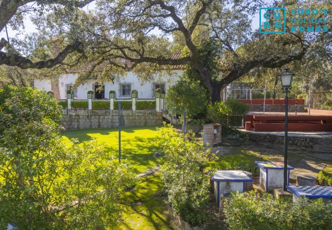 Cottage in Guillena - Cubo's Quinta de los Cisnes & minigolf included