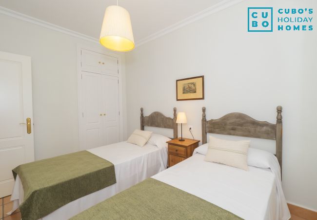 Cottage in Guillena - Cubo's Quinta de los Cisnes & minigolf included Cottage in Guillena - Cubo's Quinta de los Cisnes & minigolf included