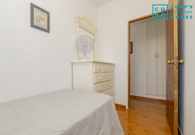 Cottage in Alhaurín el Grande - Cubo's Casa La Bravo BBQ Roof Terrace Cottage in Alhaurín el Grande - Cubo's Casa La Bravo BBQ Roof Terrace