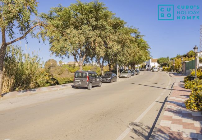 Cottage in Alhaurín el Grande - Cubo's Casa La Bravo BBQ Roof Terrace Cottage in Alhaurín el Grande - Cubo's Casa La Bravo BBQ Roof Terrace