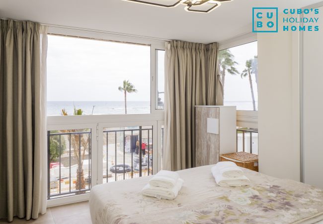 Apartment in Estepona - Cubo's Estepona Oceanview Apartment & Free Parking