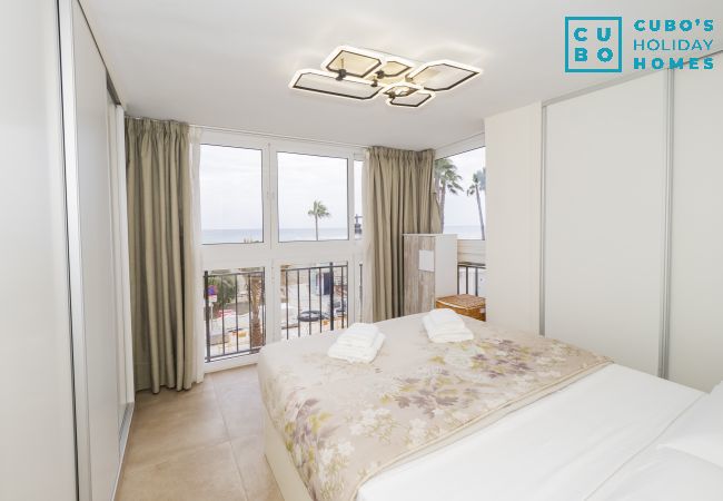 Apartment in Estepona - Cubo's Estepona Oceanview Apartment & Free Parking