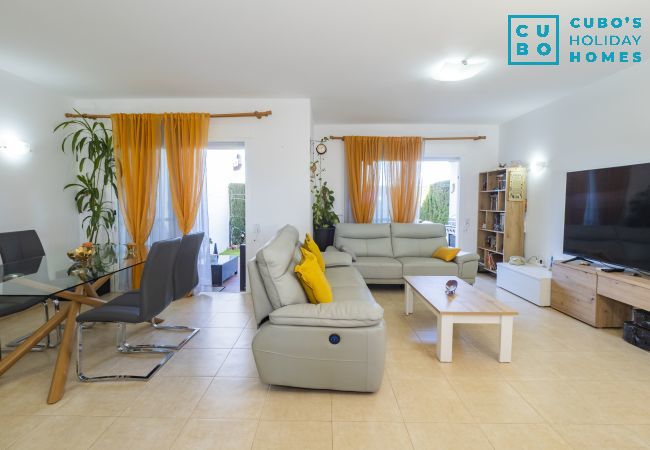 House in Mijas Costa - Cubo's Chaparral Townhouse & Community Pool House in Mijas Costa - Cubo's Chaparral Townhouse & Community Pool