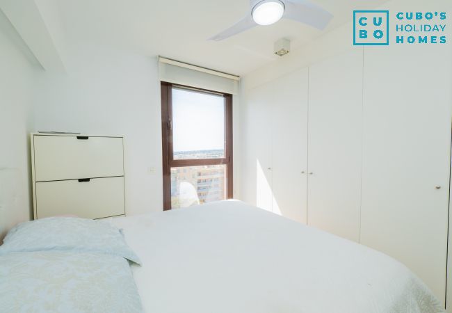 Apartment in Málaga - Cubo's Apartamento Teatinos & Parking
