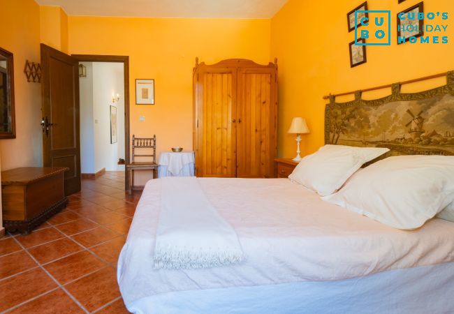 Rent by room in Ronda - Cubo's La Cimada Room 1 Bed&Breakfast