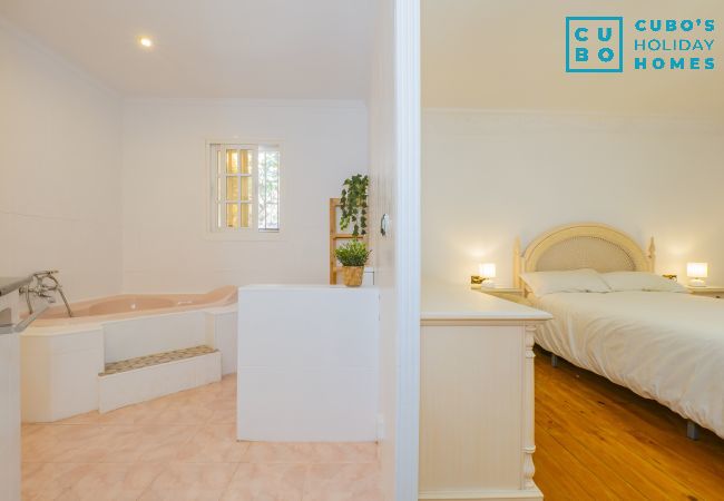 Villa in Alhaurin de la Torre - Cubo's Villa Pino Verde Villa in Alhaurin de la Torre - Cubo's Villa Pino Verde