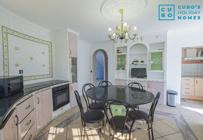 Villa in Alhaurin de la Torre - Cubo's Villa Pino Verde Villa in Alhaurin de la Torre - Cubo's Villa Pino Verde
