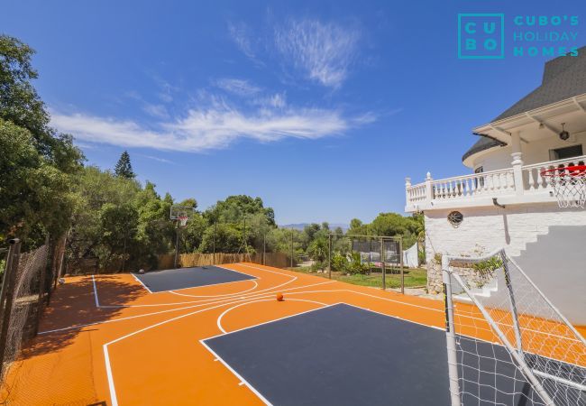 Villa in Alhaurin de la Torre - Cubo's Villa Pino Verde Villa in Alhaurin de la Torre - Cubo's Villa Pino Verde