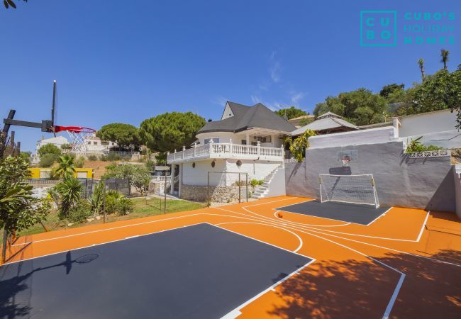 Villa in Alhaurin de la Torre - Cubo's Villa Pino Verde Villa in Alhaurin de la Torre - Cubo's Villa Pino Verde