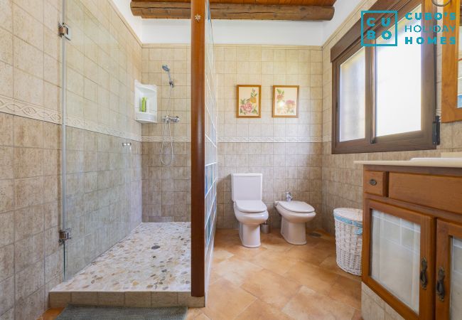 Villa in Alhaurín el Grande - Cubo's Whitestone Villa Family Fun Villa in Alhaurín el Grande - Cubo's Whitestone Villa Family Fun