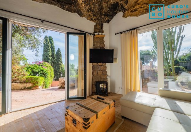 Villa in Torremolinos - Cubo's Villa Las Capuchinas & Cave House Villa in Torremolinos - Cubo's Villa Las Capuchinas & Cave House