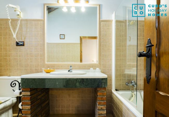 Aparthotel in Casarabonela - Cubo's Hotel Cortijo San Antonio Caminito del Rey Aparthotel in Casarabonela - Cubo's Hotel Cortijo San Antonio Caminito del Rey