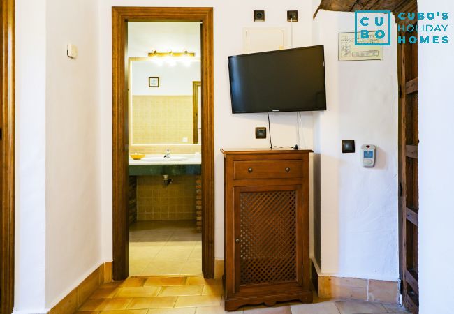 Aparthotel in Casarabonela - Cubo's Hotel Cortijo San Antonio Caminito del Rey Aparthotel in Casarabonela - Cubo's Hotel Cortijo San Antonio Caminito del Rey