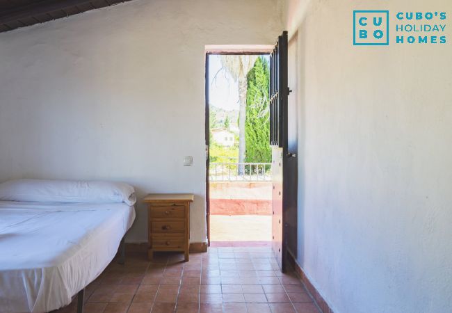Cottage in Pizarra - Cubo's Finca La Parra Cottage in Pizarra - Cubo's Finca La Parra