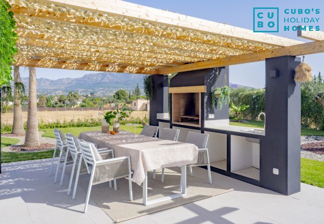 Villa in Alhaurín el Grande - Cubo's Villa Palmera for Adults Villa in Alhaurín el Grande - Cubo's Villa Palmera for Adults