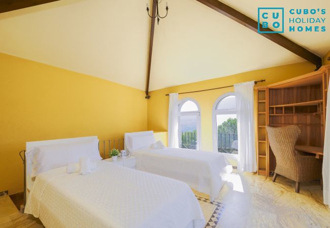 Villa in Alhaurín el Grande - Cubo's Villa Bresell Privacy Pool & Family Fun Villa in Alhaurín el Grande - Cubo's Villa Bresell Privacy Pool & Family Fun