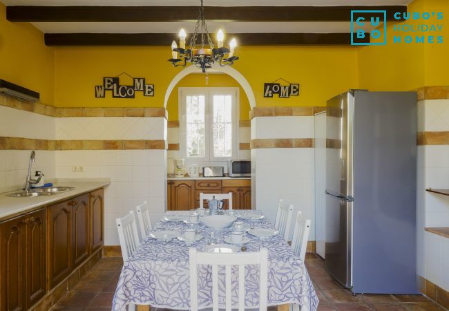 Villa in Alhaurín el Grande - Cubo's Villa Bresell Privacy Pool & Family Fun Villa in Alhaurín el Grande - Cubo's Villa Bresell Privacy Pool & Family Fun