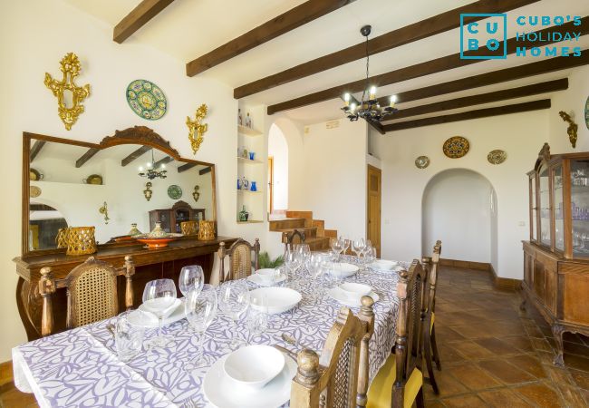 Villa in Alhaurín el Grande - Cubo's Villa Bresell Privacy Pool & Family Fun Villa in Alhaurín el Grande - Cubo's Villa Bresell Privacy Pool & Family Fun