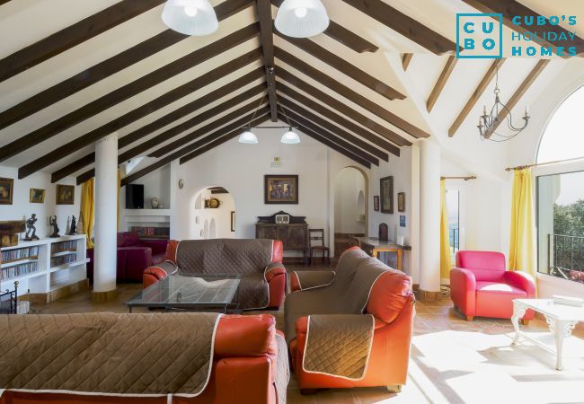 Villa in Alhaurín el Grande - Cubo's Villa Bresell Privacy Pool & Family Fun Villa in Alhaurín el Grande - Cubo's Villa Bresell Privacy Pool & Family Fun