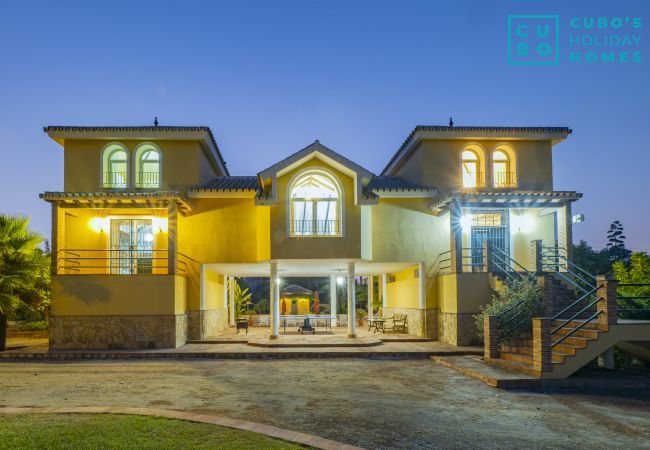 Villa in Alhaurín el Grande - Cubo's Villa Bresell Privacy Pool & Family Fun Villa in Alhaurín el Grande - Cubo's Villa Bresell Privacy Pool & Family Fun