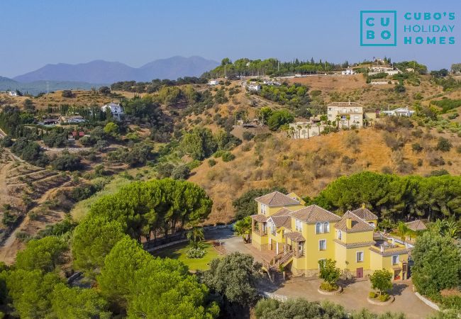 Villa in Alhaurín el Grande - Cubo's Villa Bresell Privacy Pool & Family Fun Villa in Alhaurín el Grande - Cubo's Villa Bresell Privacy Pool & Family Fun