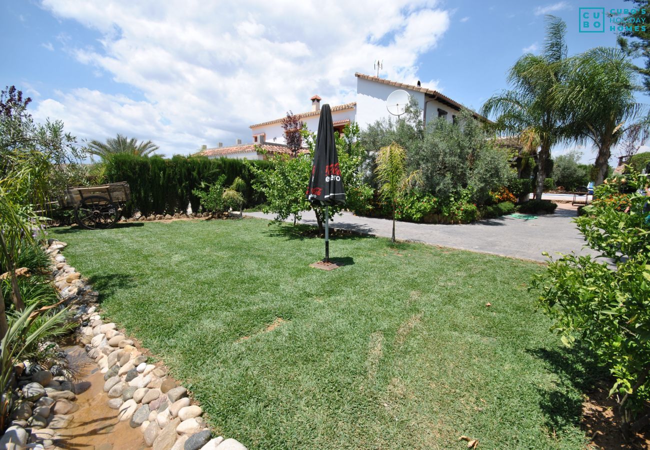 Garden of this house with fireplace in Alhaurín el Grande