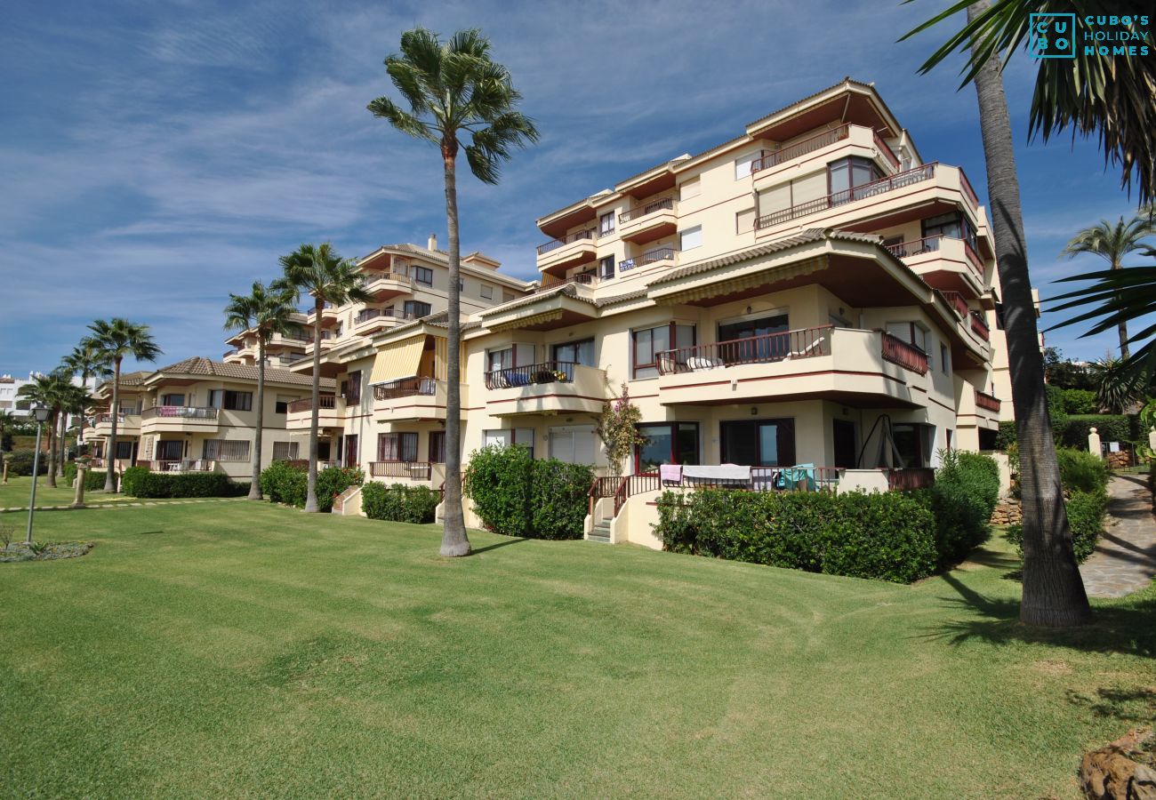 Community pool near this apartment in Marbella