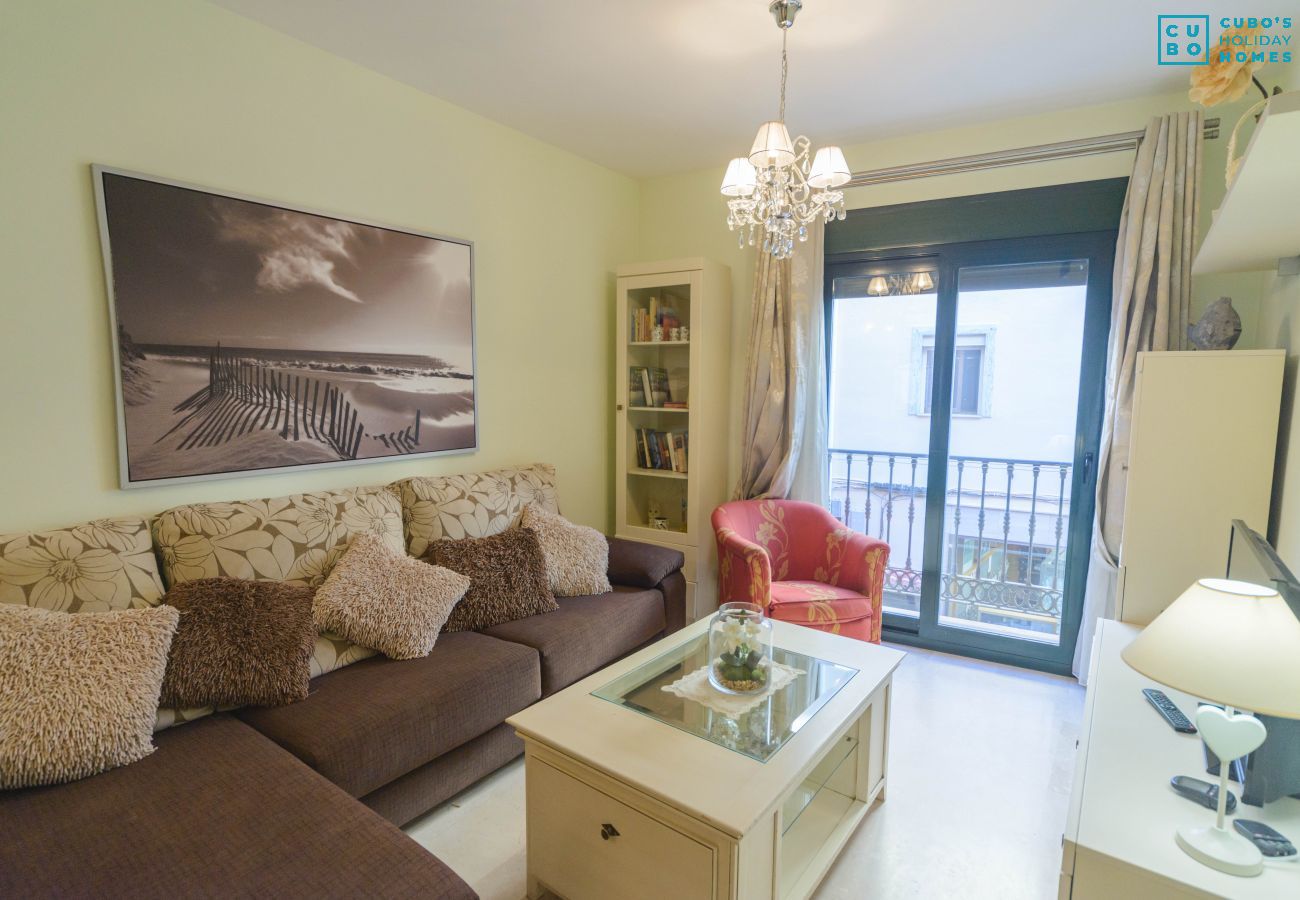 Living room of this apartment in Fuengirola