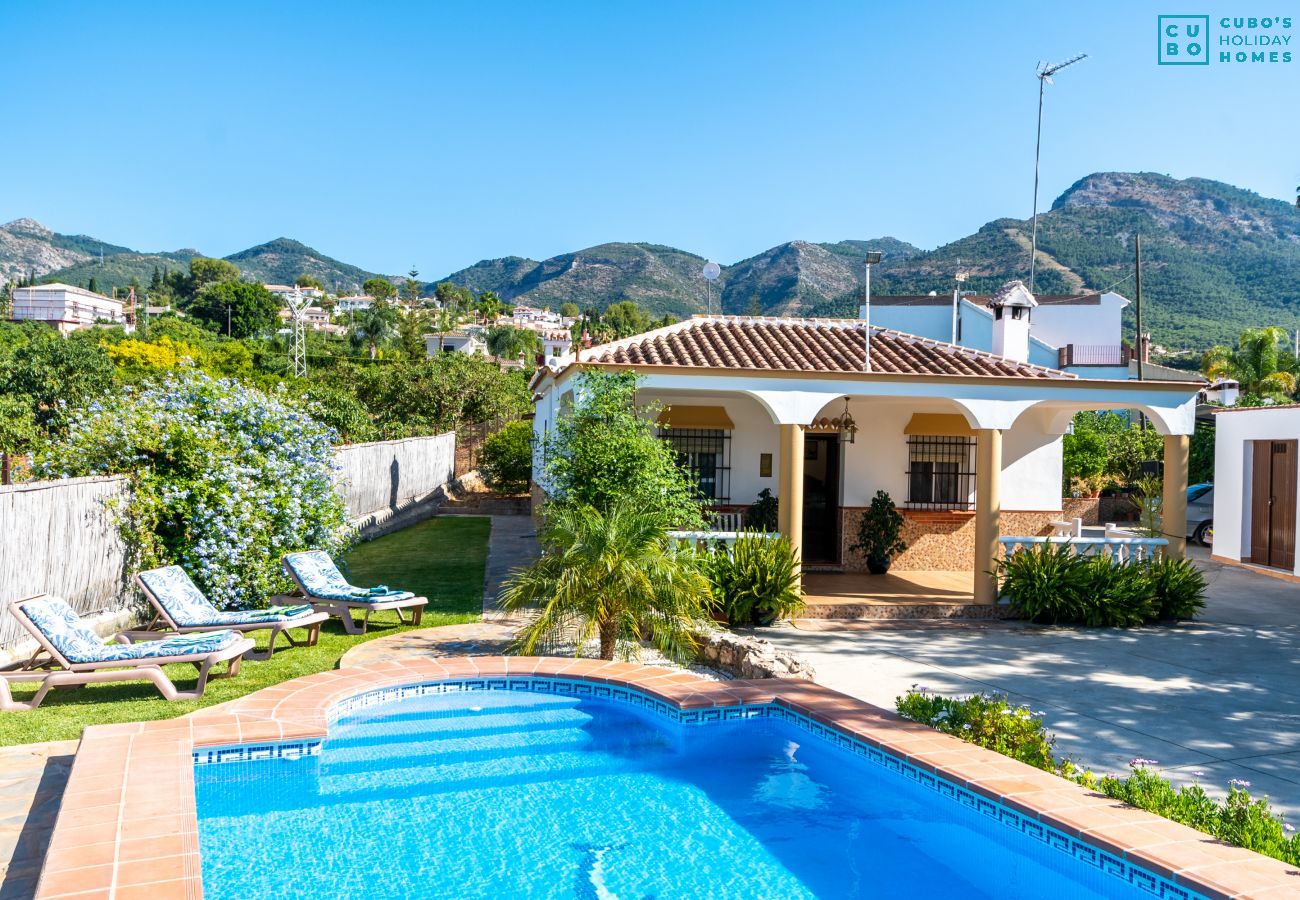 Views of this farm in Alhaurín el Grande