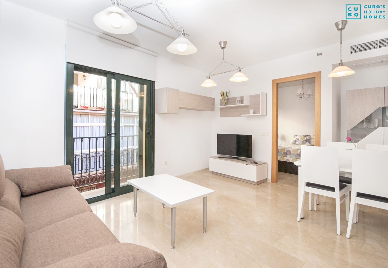 Living room of this apartment in Fuengirola