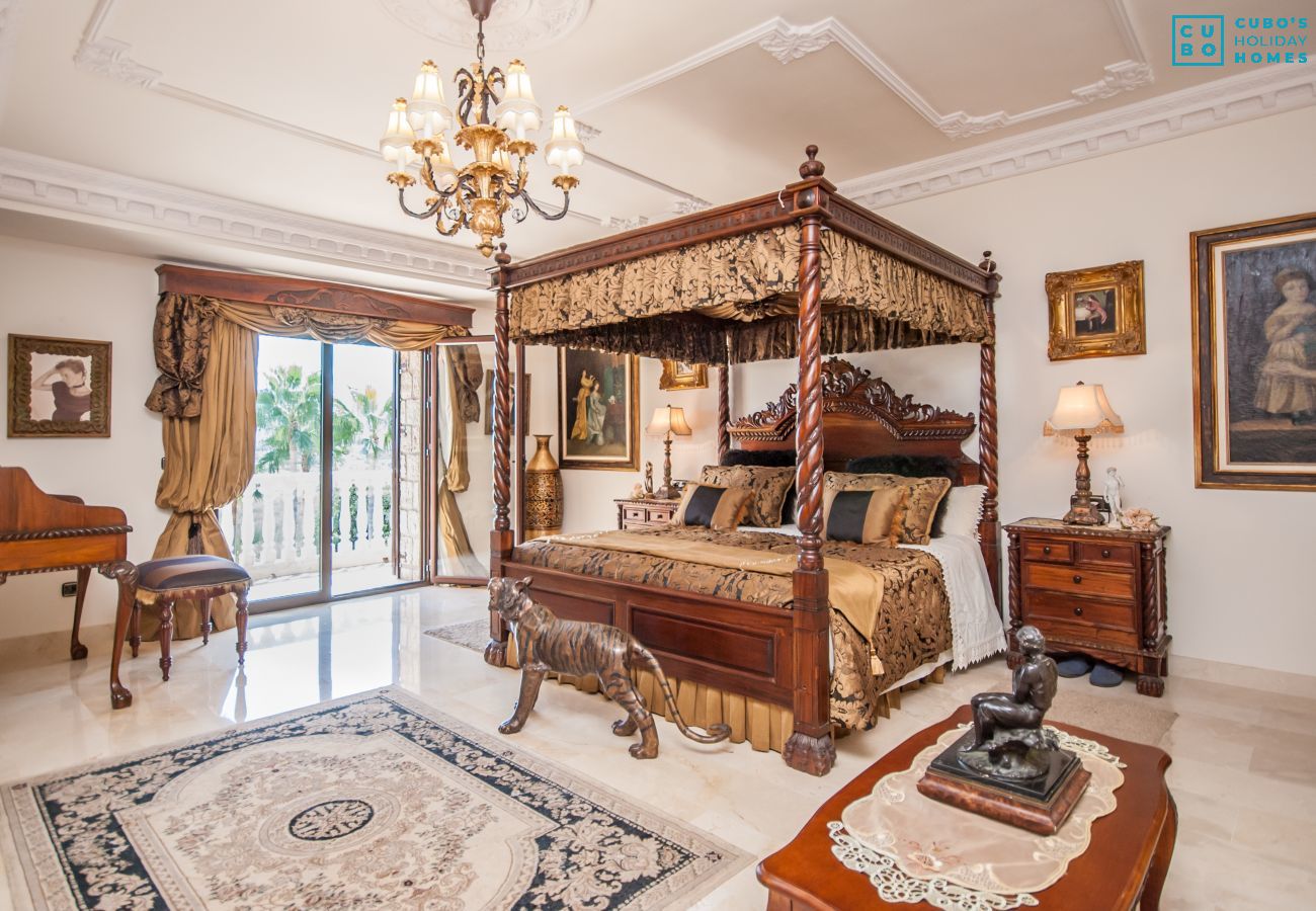 Villa in Alhaurin de la Torre - Cubo's Villa Dos Reyes