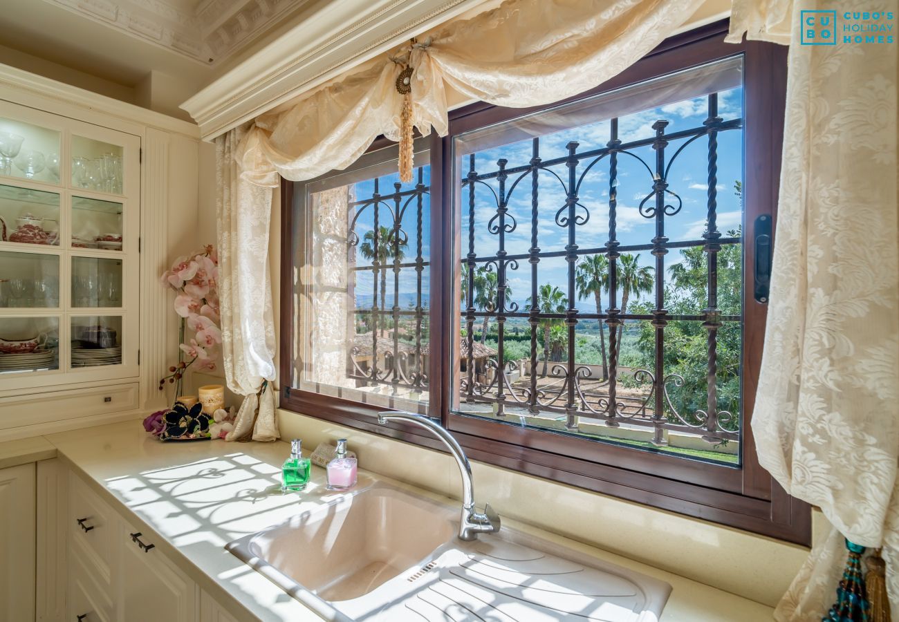 Villa in Alhaurin de la Torre - Cubo's Villa Los Dos Reyes