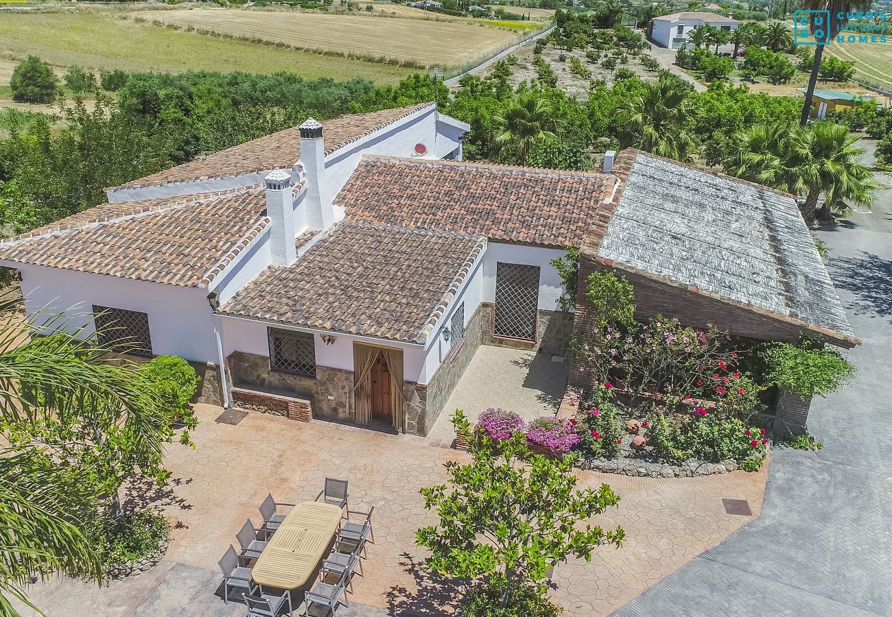 Views of this country house in Alhaurín el grande